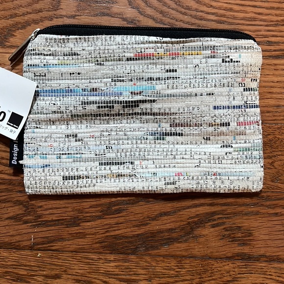 Cute Design Ideas Pouch, NWT - Picture 5 of 5